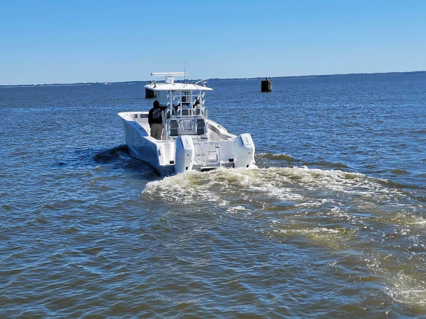 2026 TideLine Boats 365 OFFSHORE