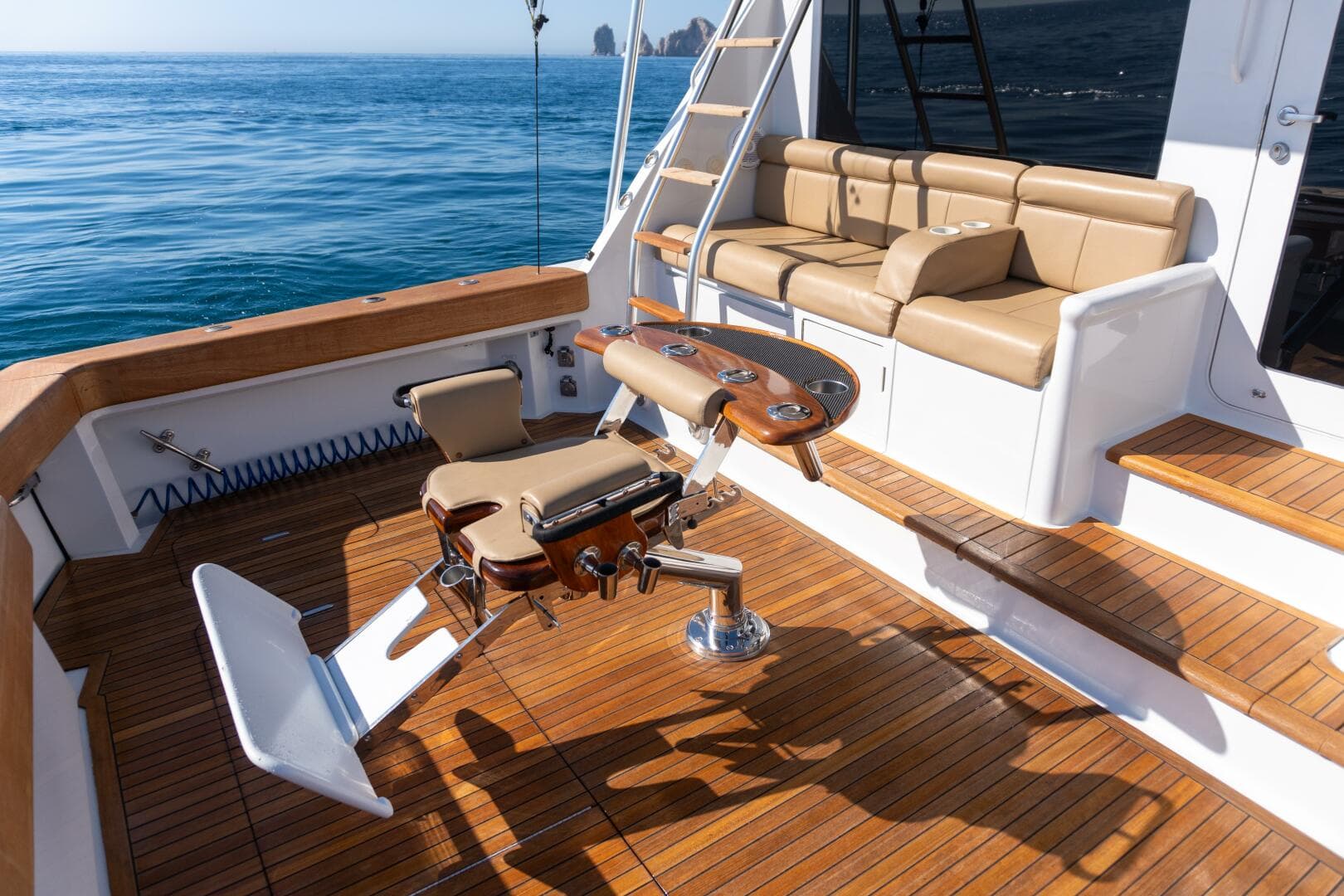 2001 Hatteras 60 Convertible - Sinyorita Salada