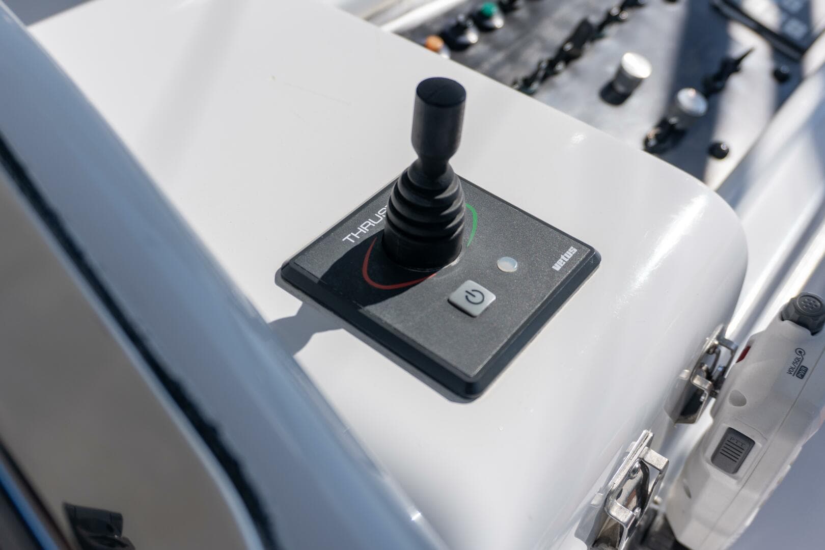 2001 Hatteras 60 Convertible - Sinyorita Salada