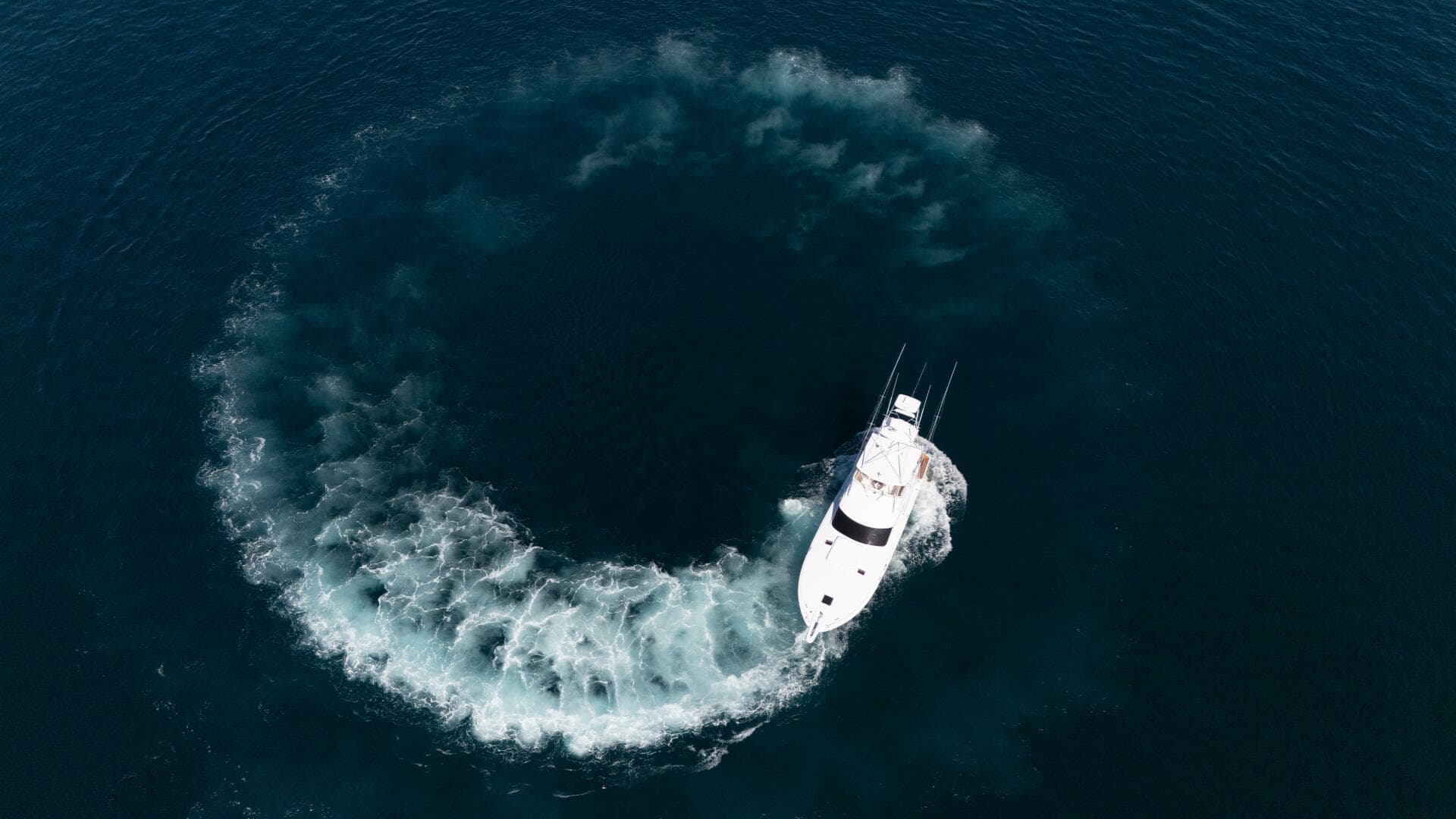 2001 Hatteras 60 Convertible - Sinyorita Salada