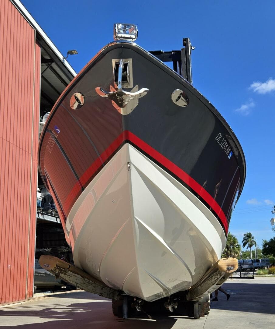 2016 Formula 330 Crossover Bowrider