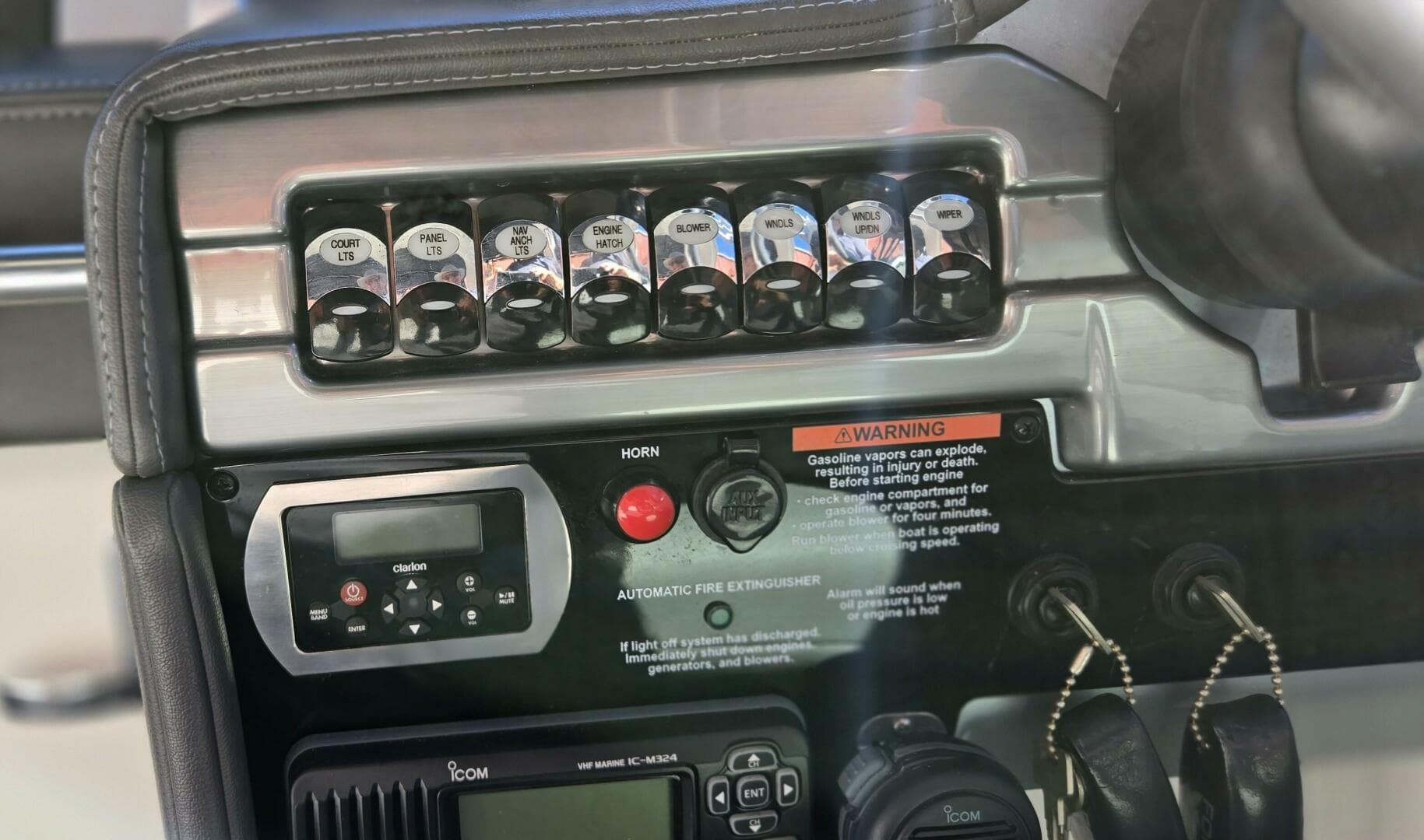 2016 Formula 330 Crossover Bowrider