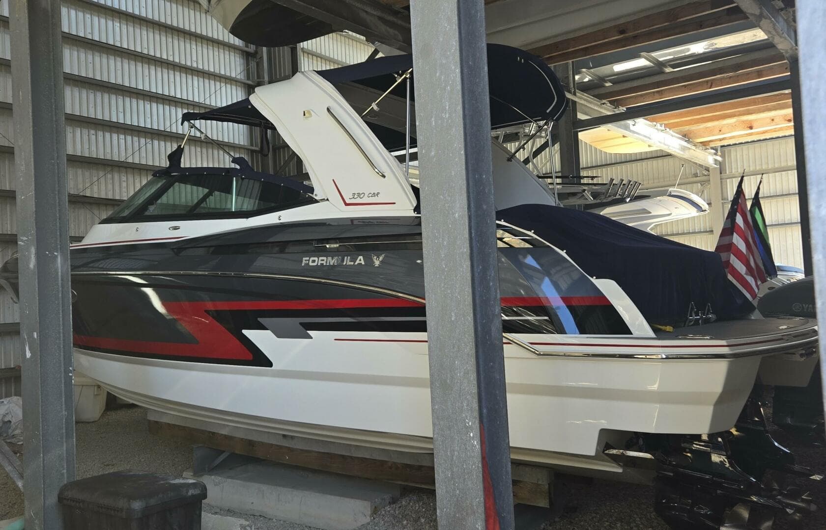 2016 Formula 330 Crossover Bowrider
