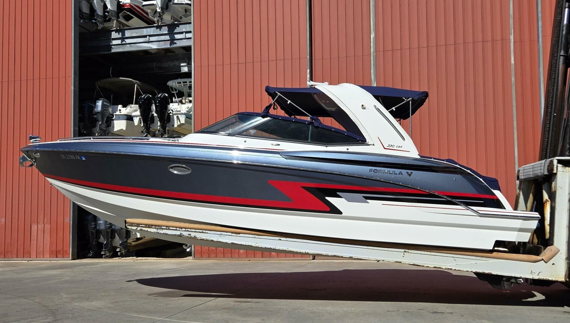 2016 Formula 330 Crossover Bowrider