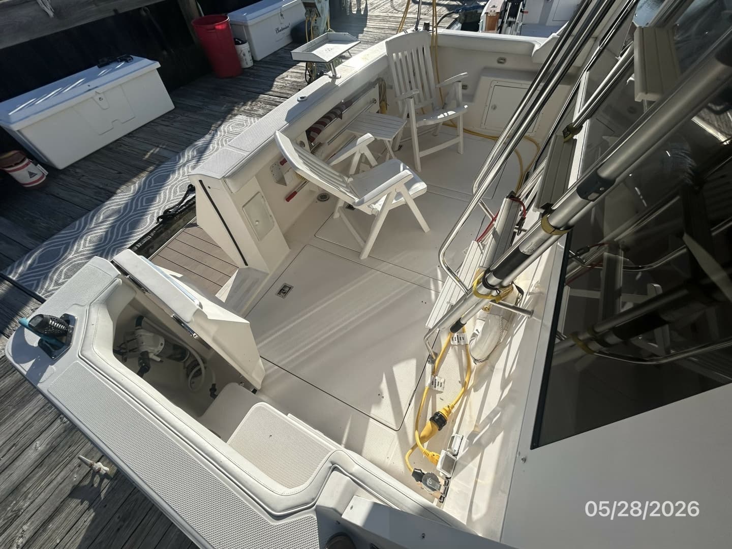 47' Bayliner aftdeck1