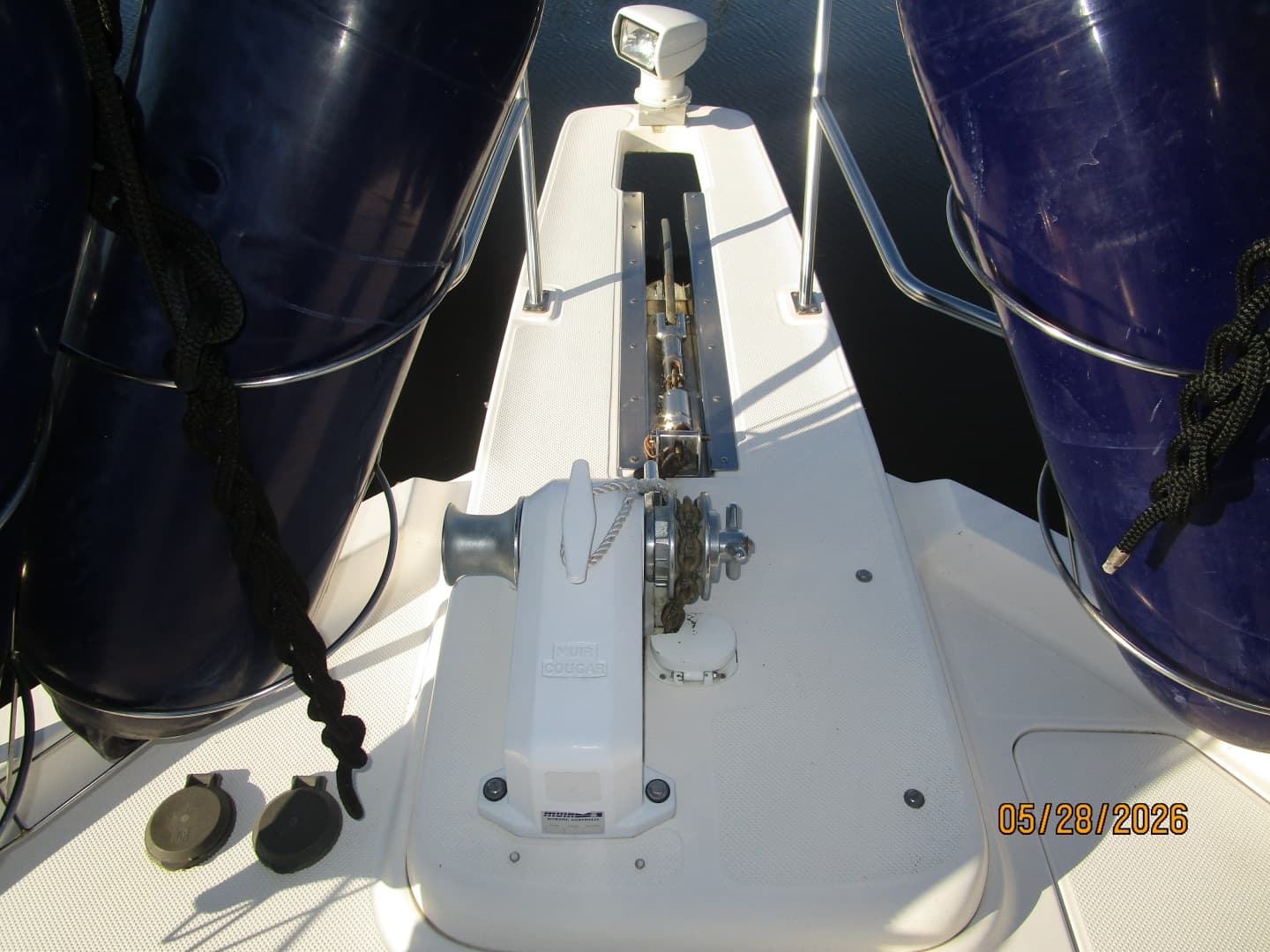 47' Bayliner anchor windlass