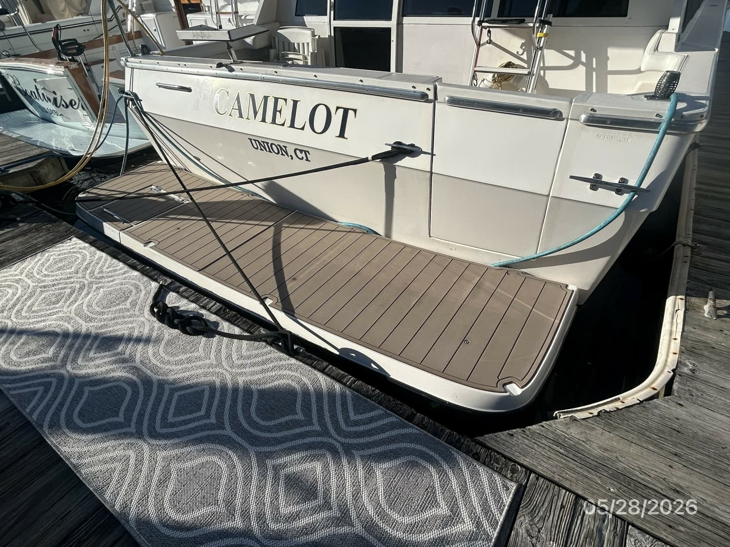 47' Bayliner swimplatform