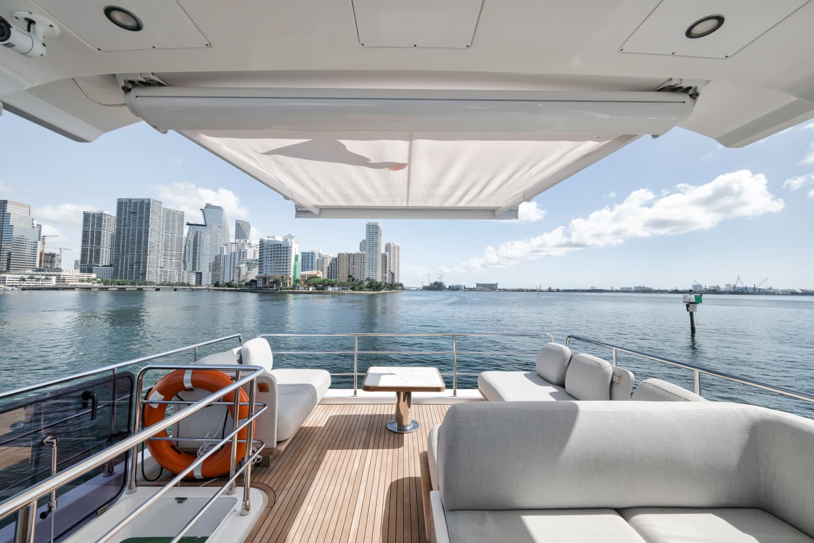 2022 Azimut FLYBRIDGE