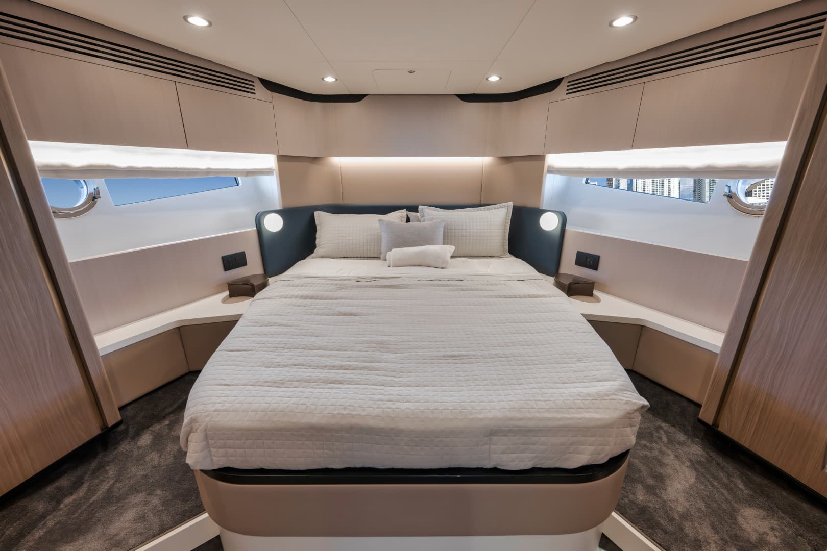 2022 Azimut FLYBRIDGE