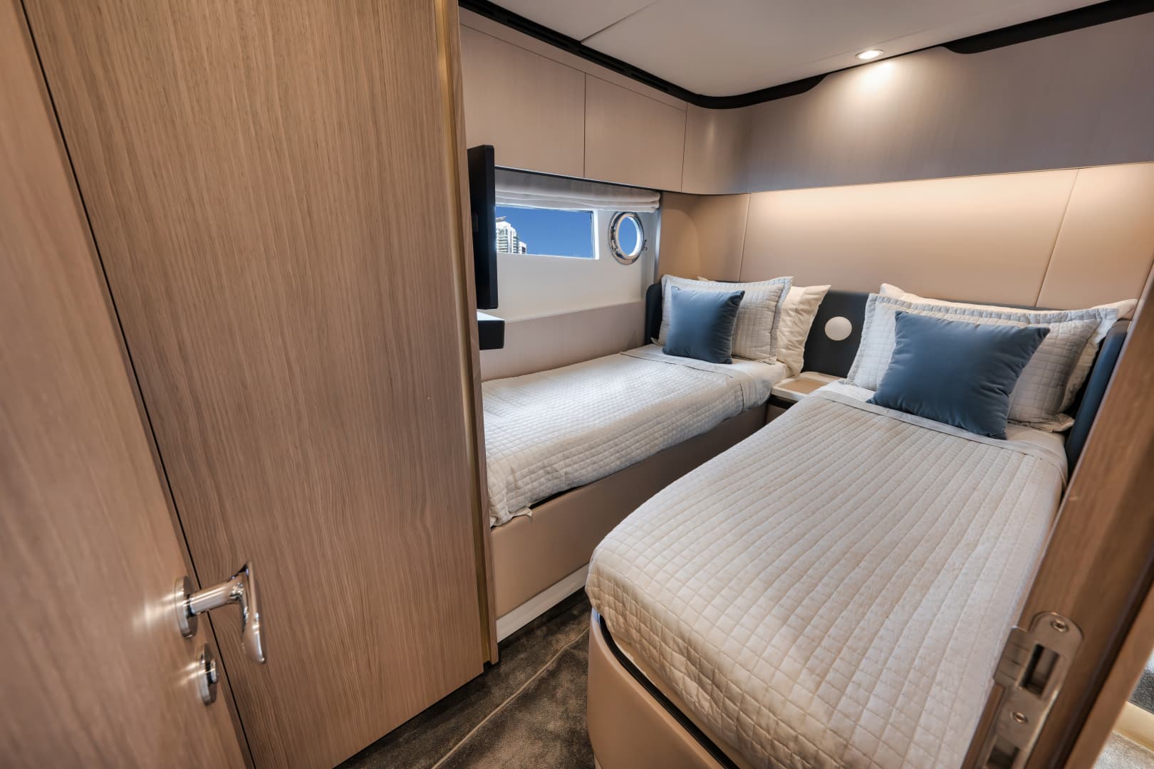 2022 Azimut FLYBRIDGE