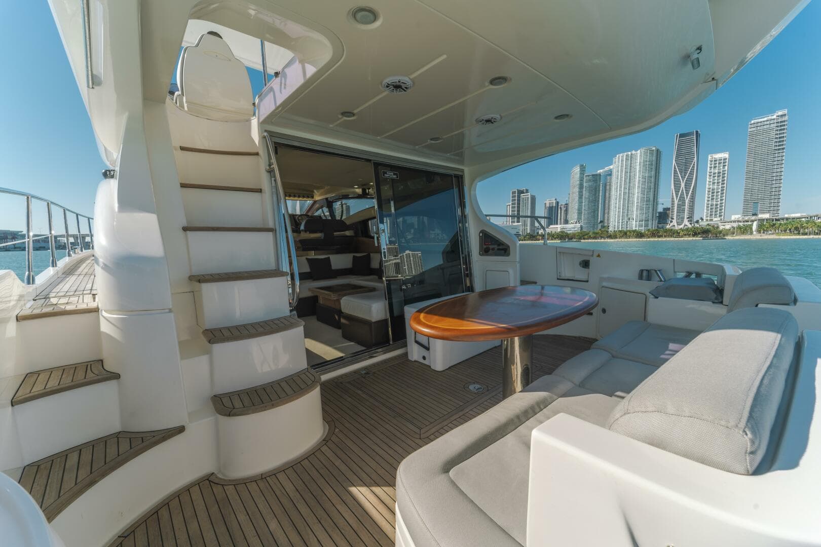 2011 Azimut 48 Flybridge