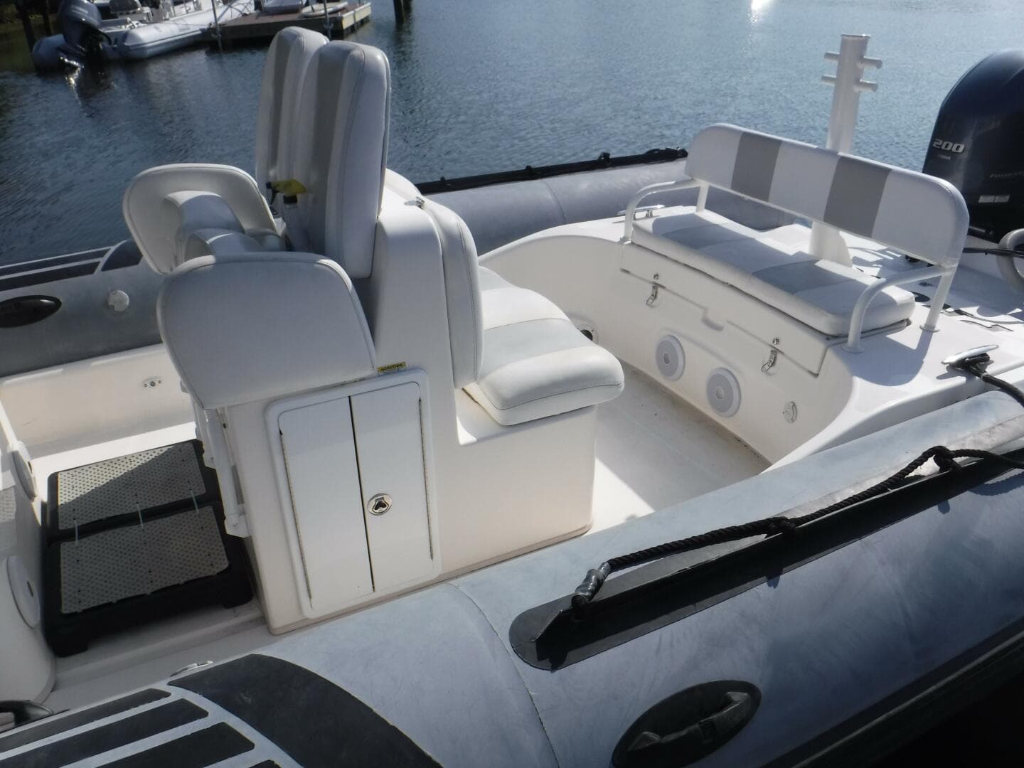 2015 Zodiac PRO 850 OPTIUM & Custom Trailer
