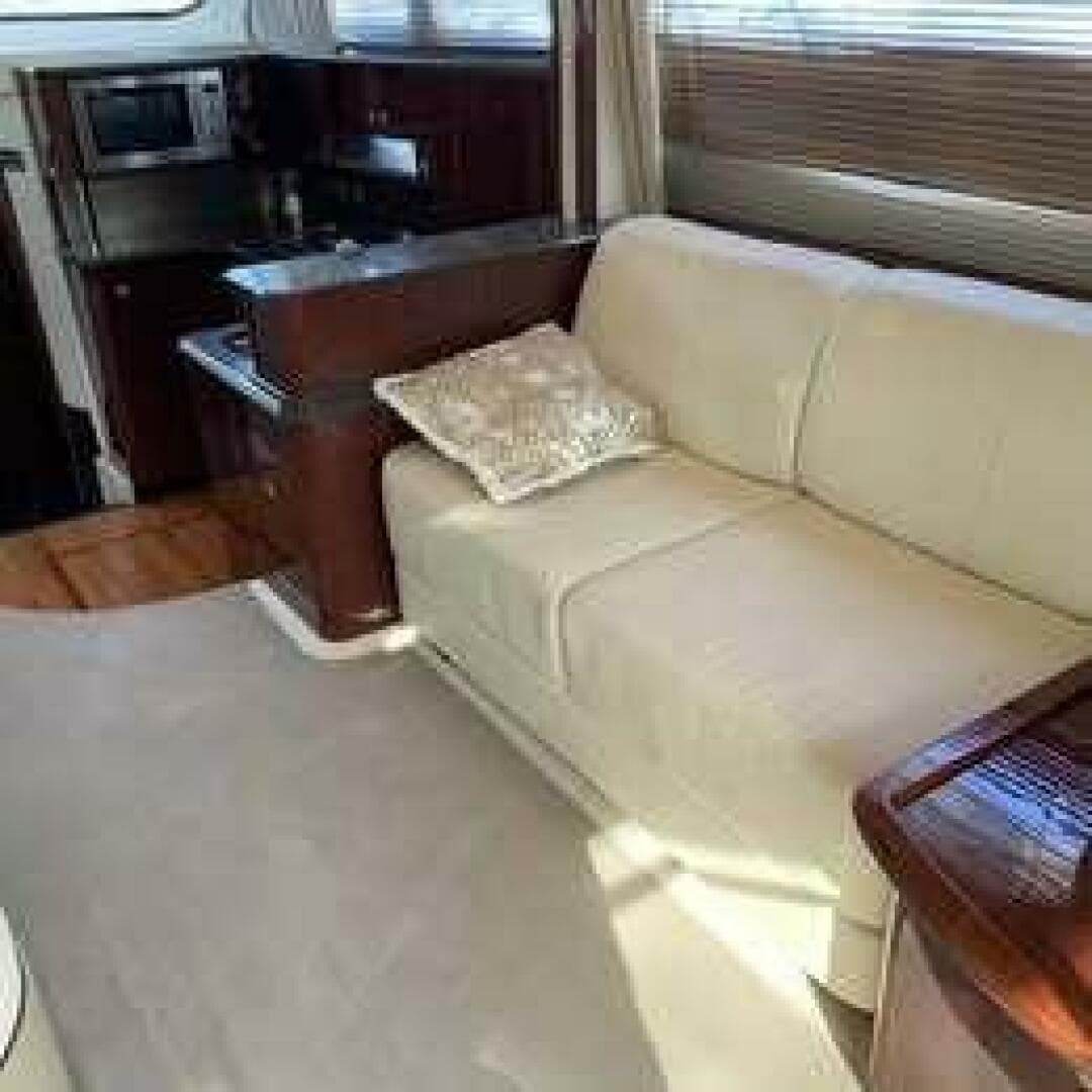 2007 Sea Ray 529 Sedan Bridge