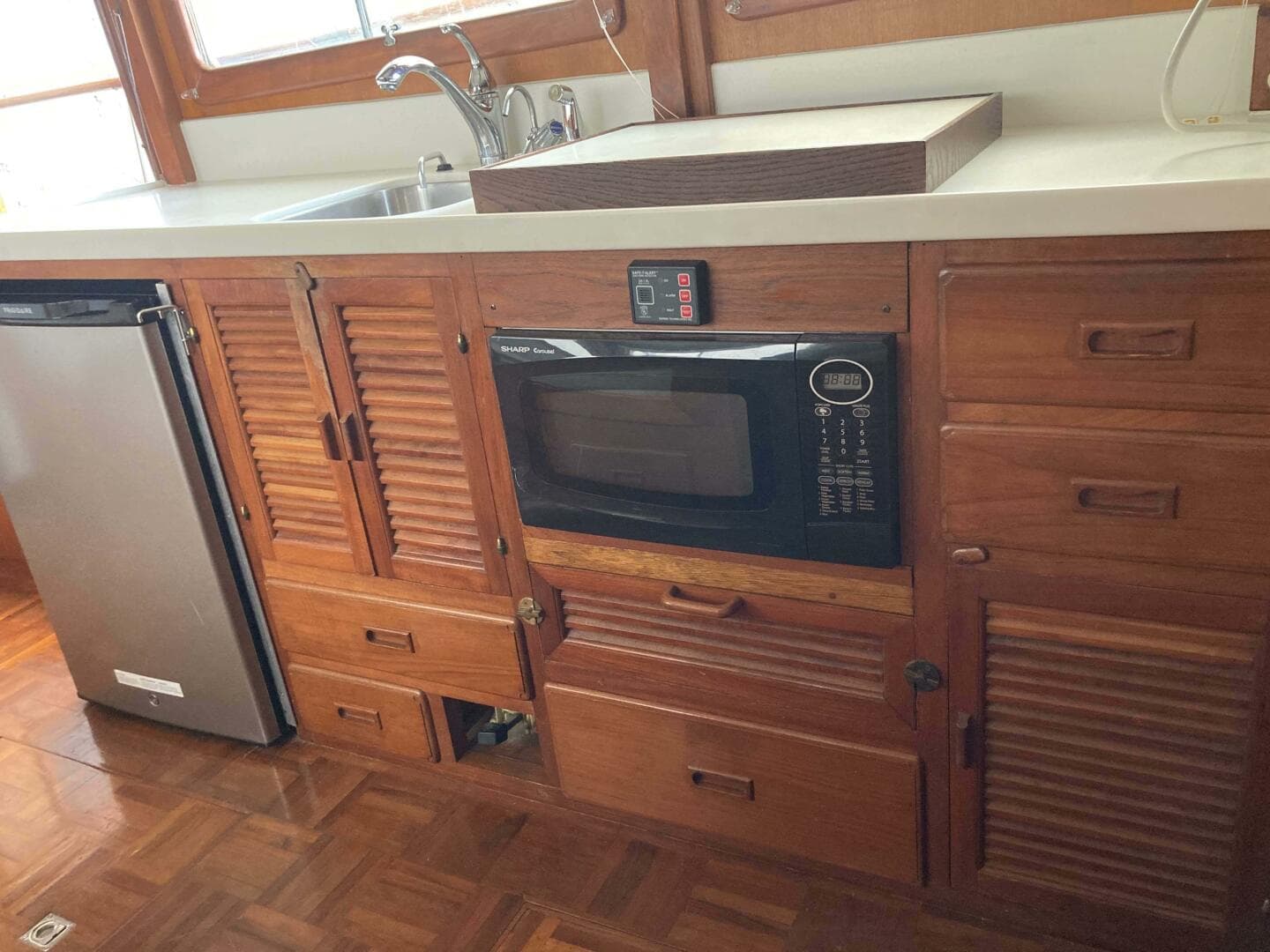 1981 Albin Double Cabin