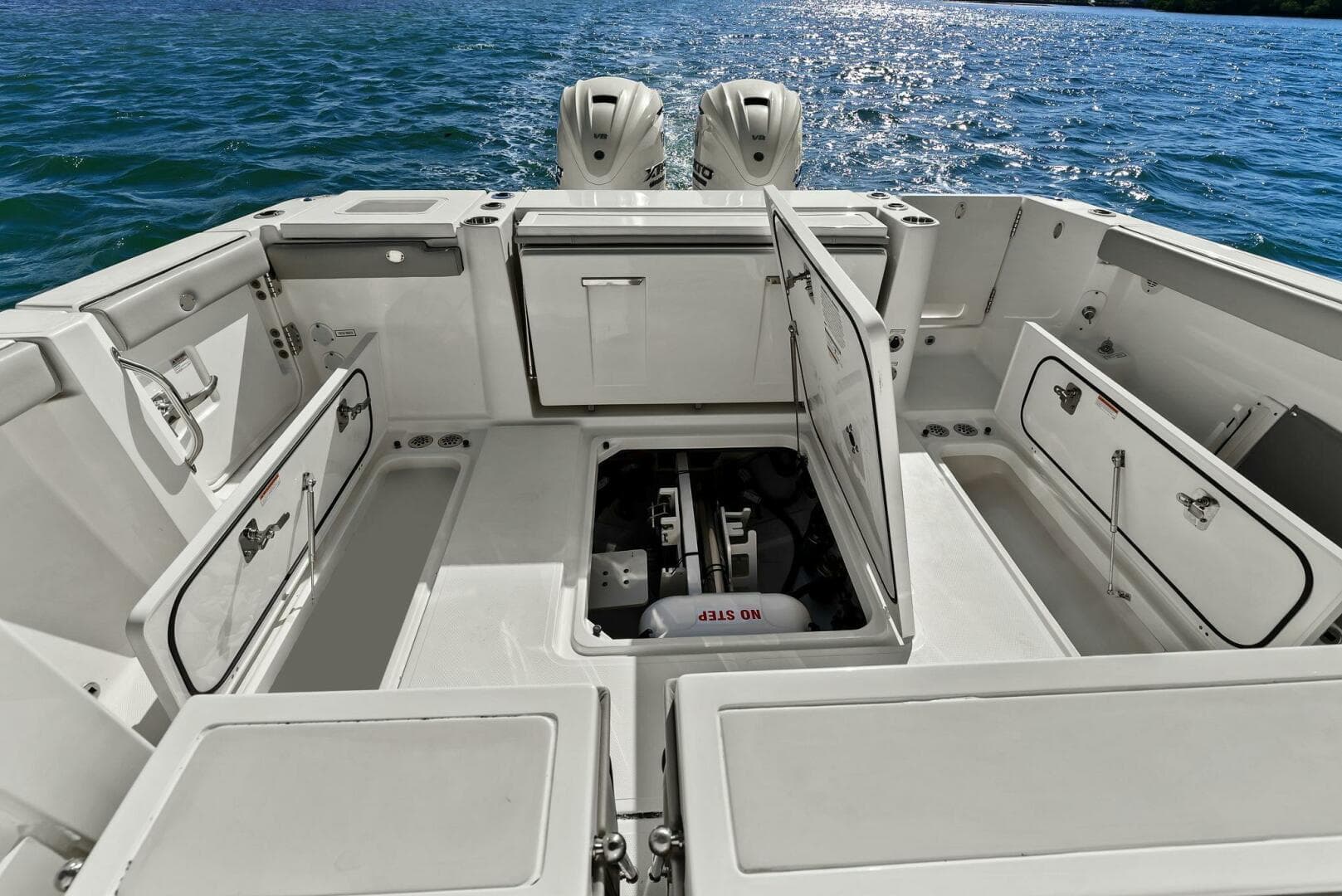 2024 Pursuit S 358 Sport - Cockpit