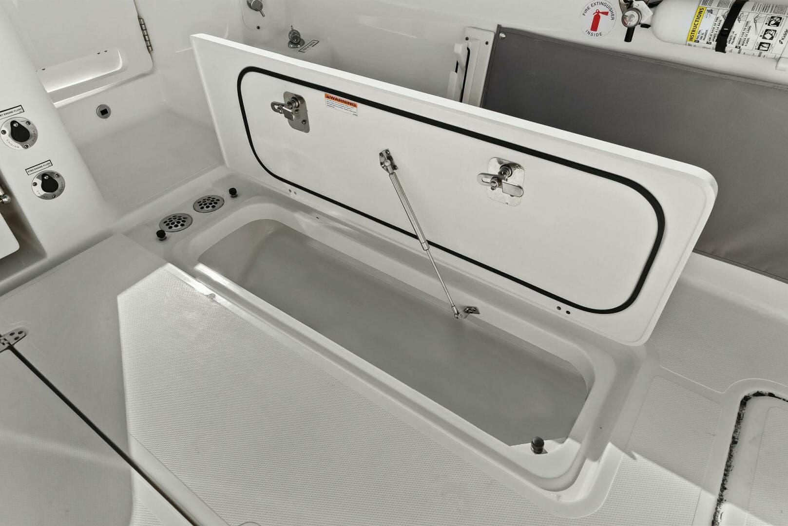 2024 Pursuit S 358 Sport - Storage