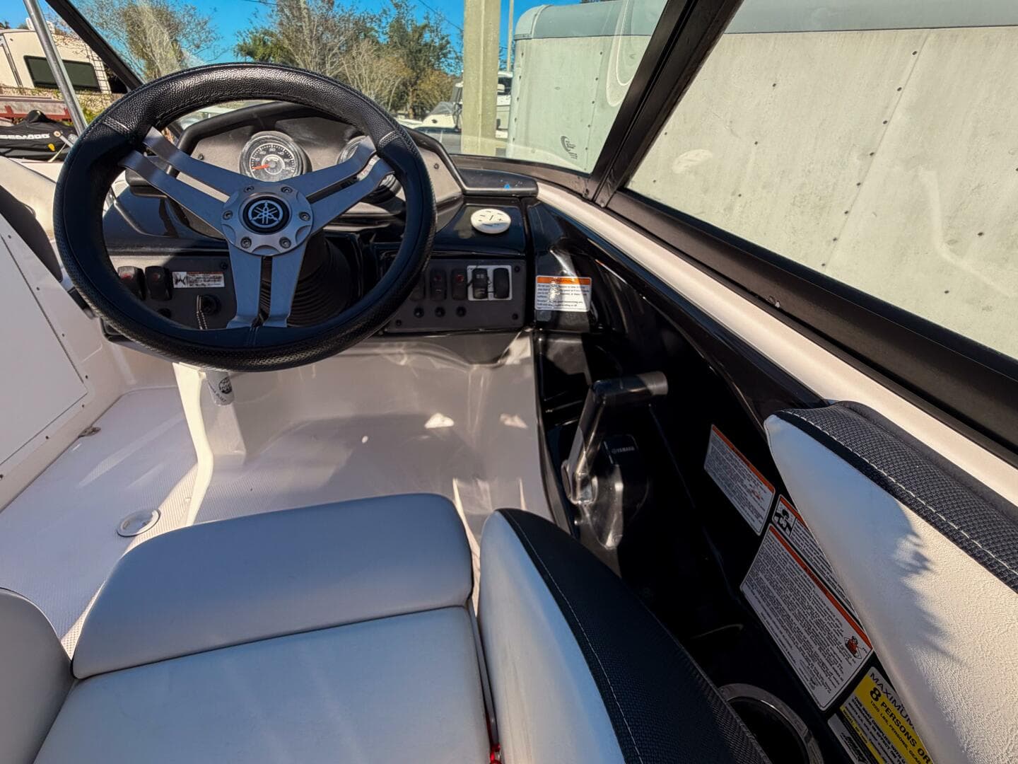 2017 Yamaha Boats AR195