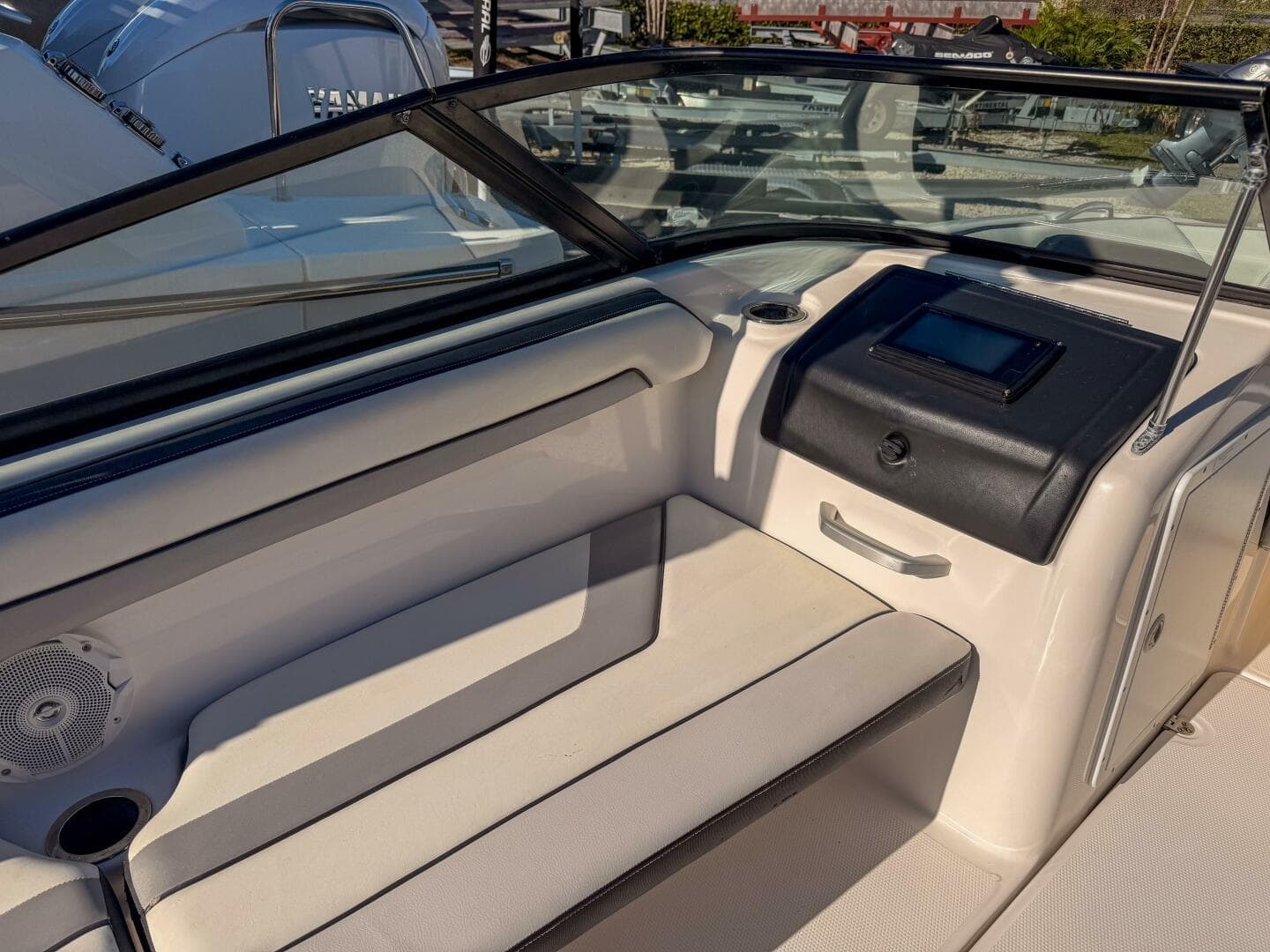 2017 Yamaha Boats AR195