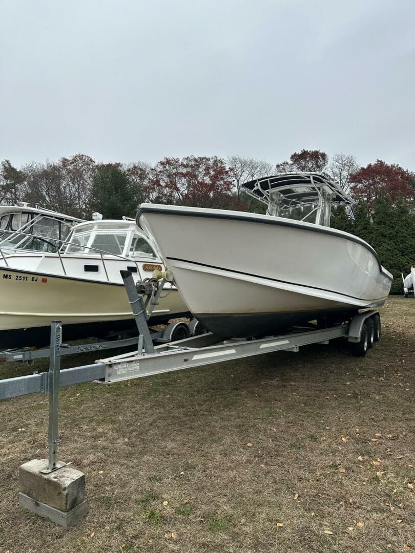 2004 Ocean Master 31 Center Console