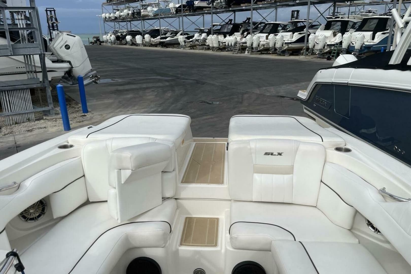 2008 Sea Ray 270 SLX