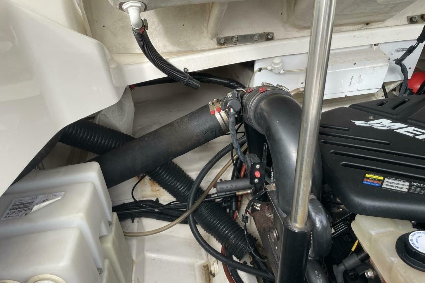 2008 Sea Ray 270 SLX