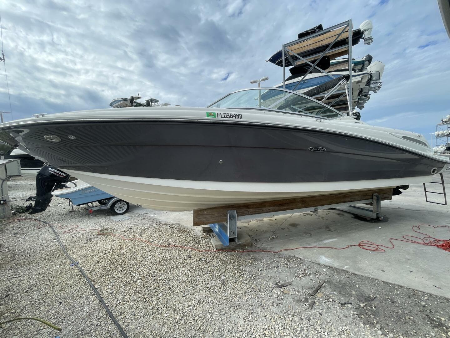 2008 Sea Ray 270 SLX