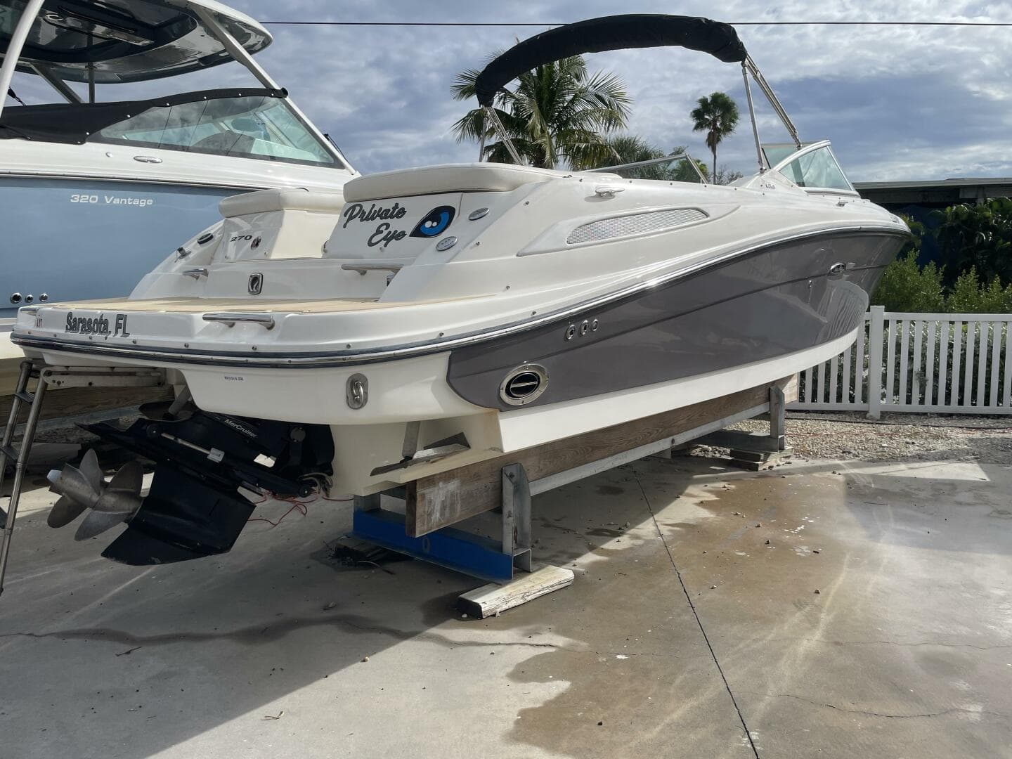 2008 Sea Ray 270 SLX