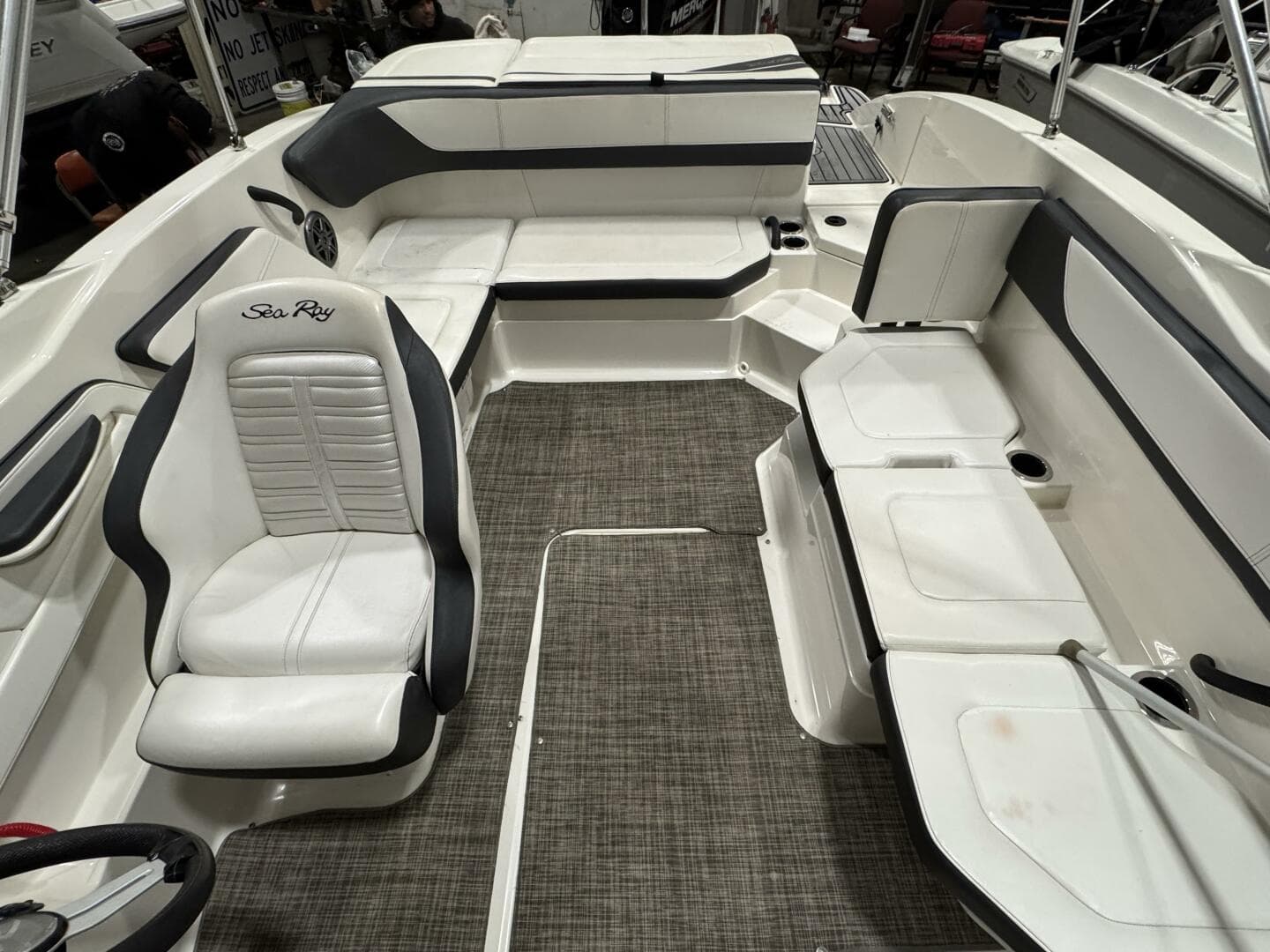 2016 Sea Ray 210SPX-OB