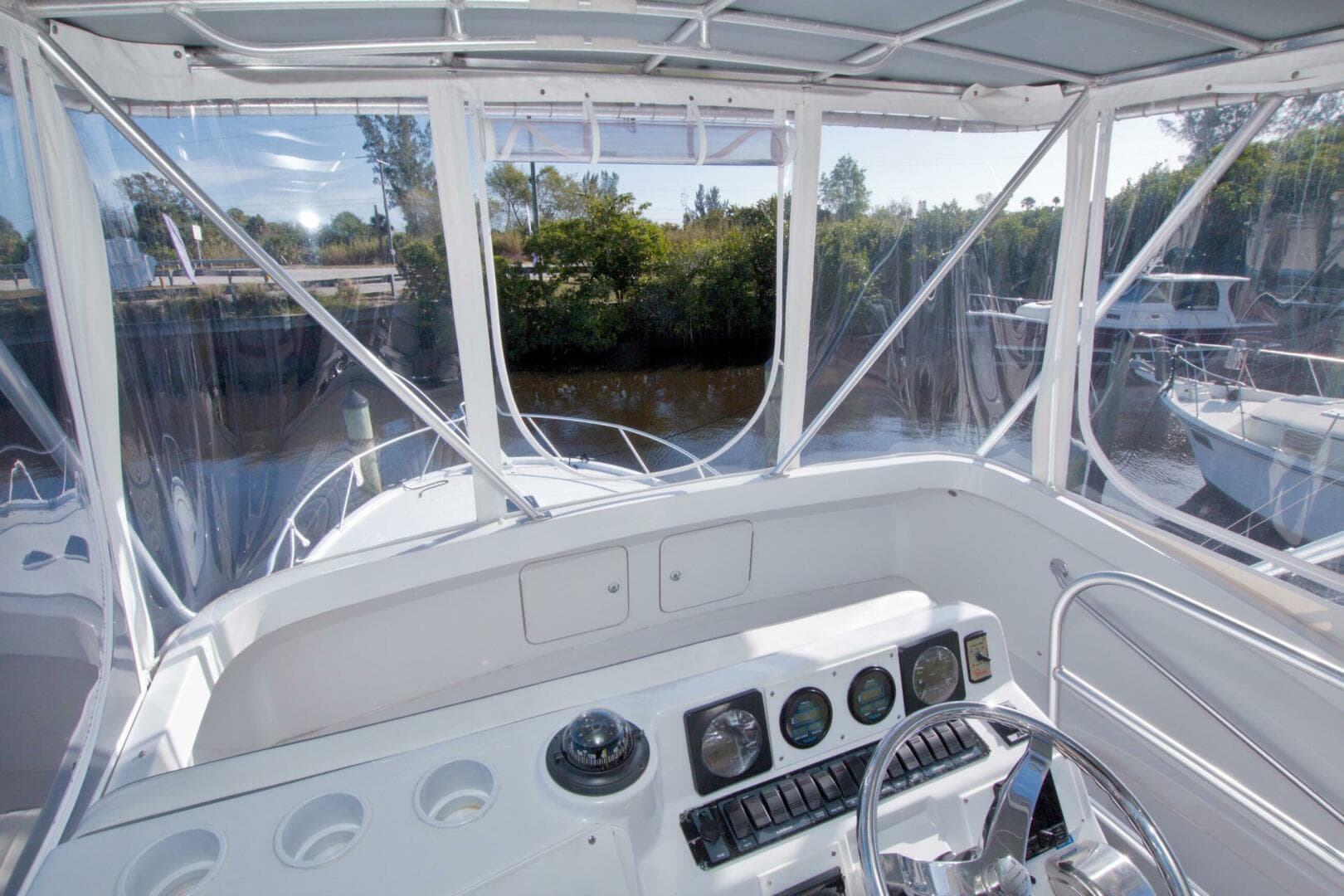 1998 Luhrs 36 Convertible