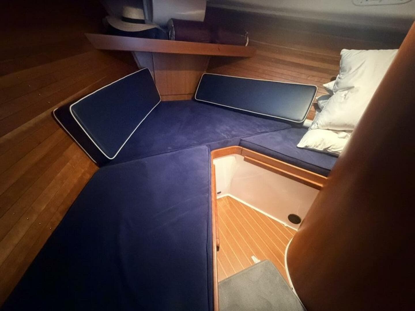 2006 True North 38 Heritage Edition