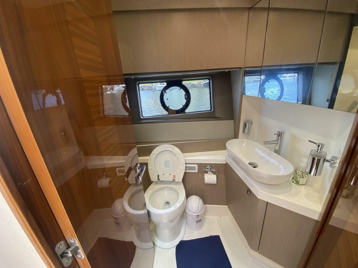 2017 Sunseeker 52 Manhattan