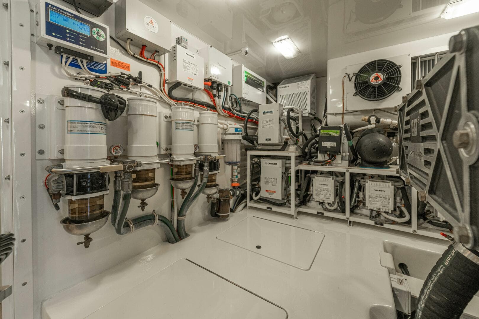 2016 Viking 66 Convertible