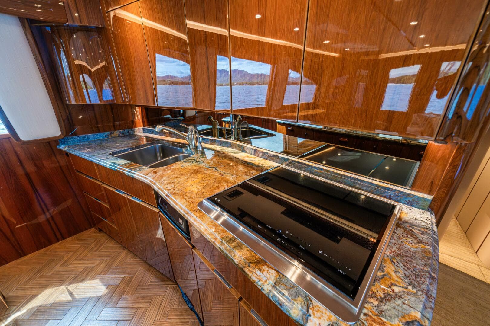 2016 Viking 66 Convertible