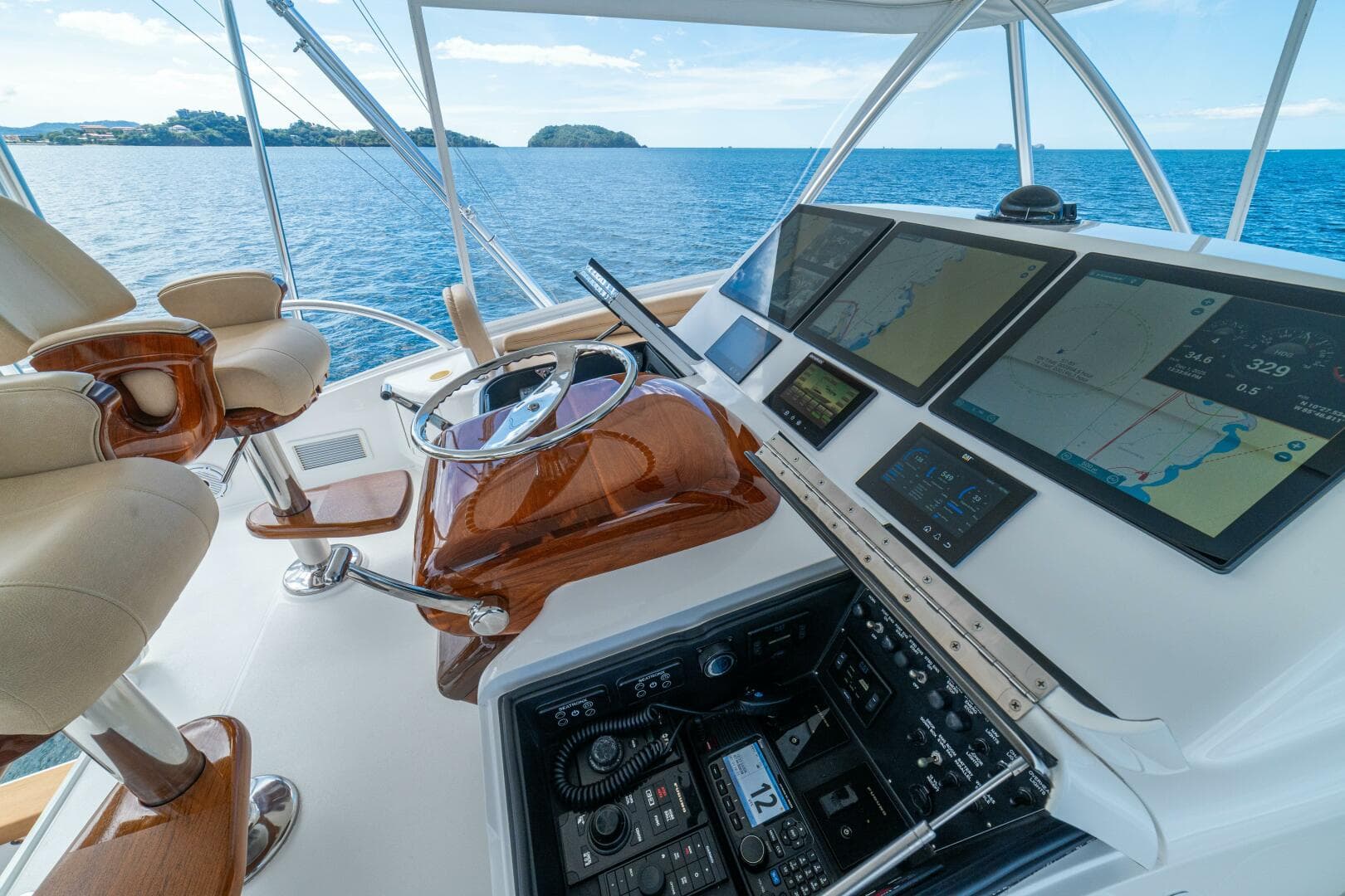 2016 Viking 66 Convertible