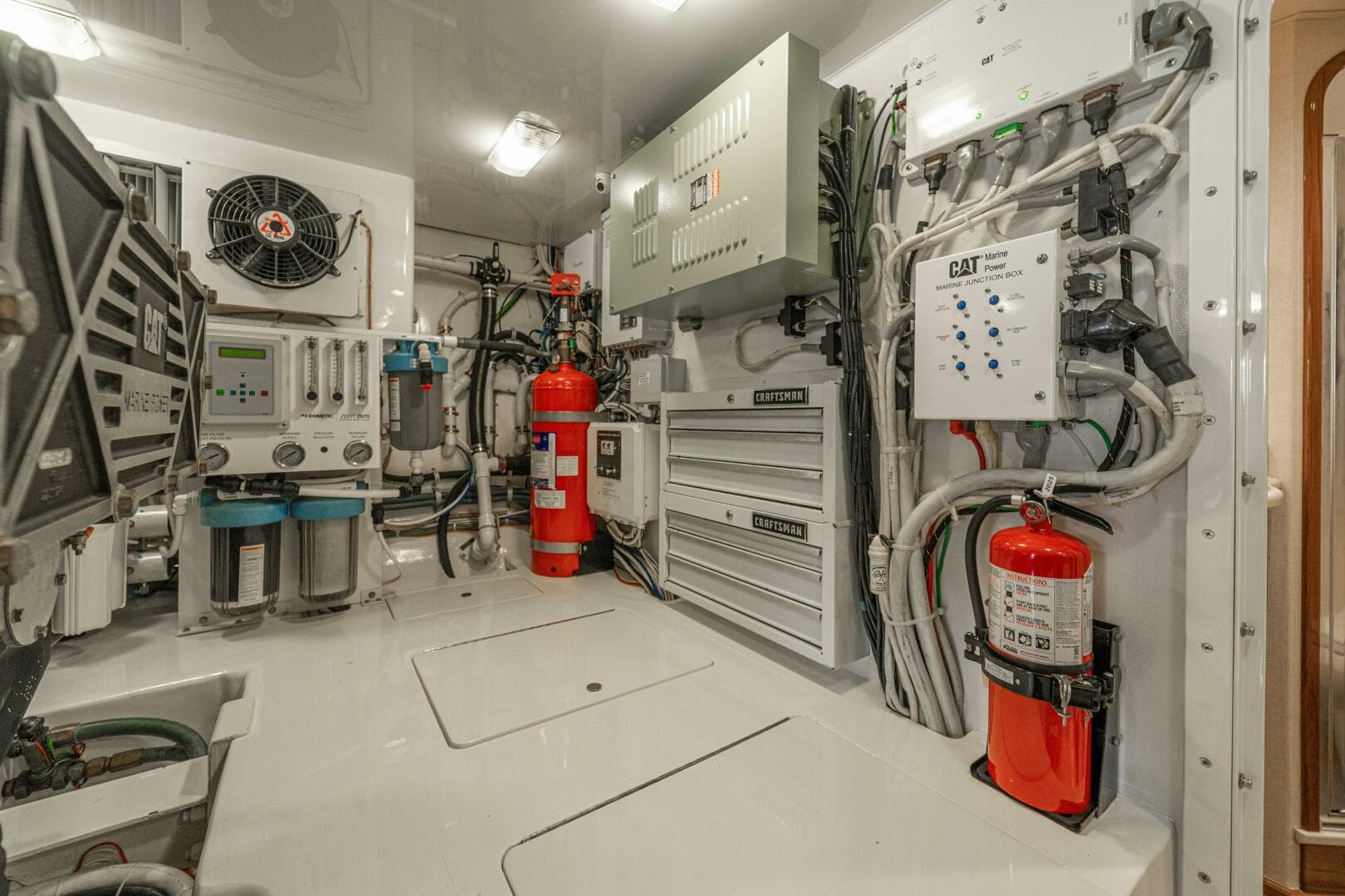 2016 Viking 66 Convertible