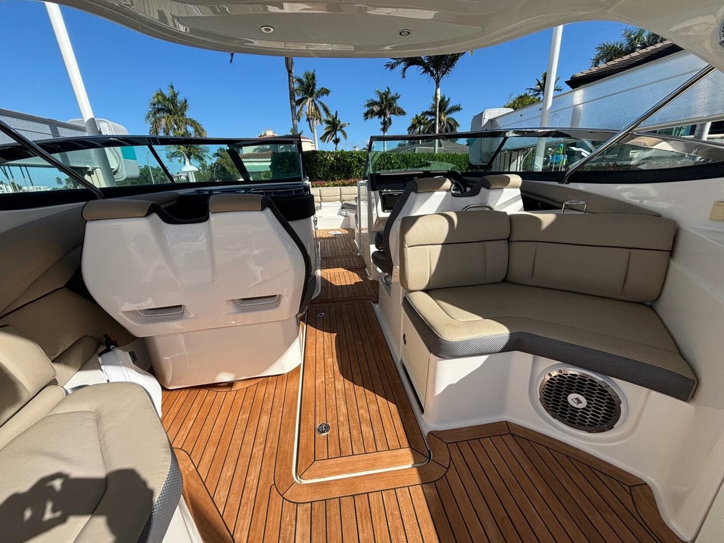 2016 Sea Ray 350 SLX