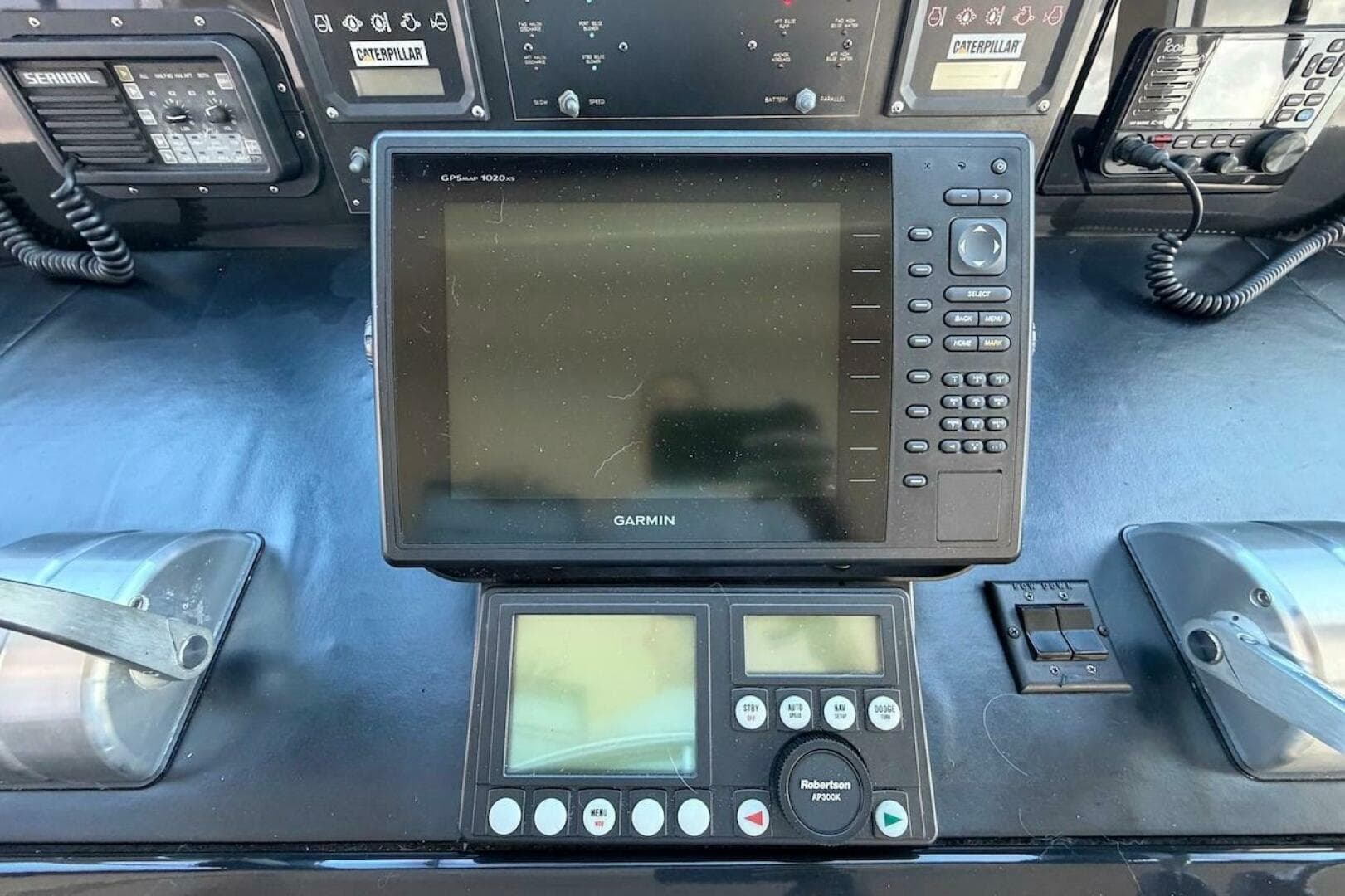 1999 Viking 58 Convertible