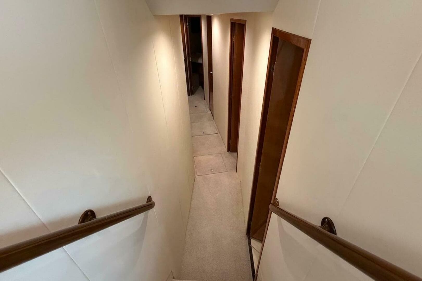 1999 Viking 58 Convertible