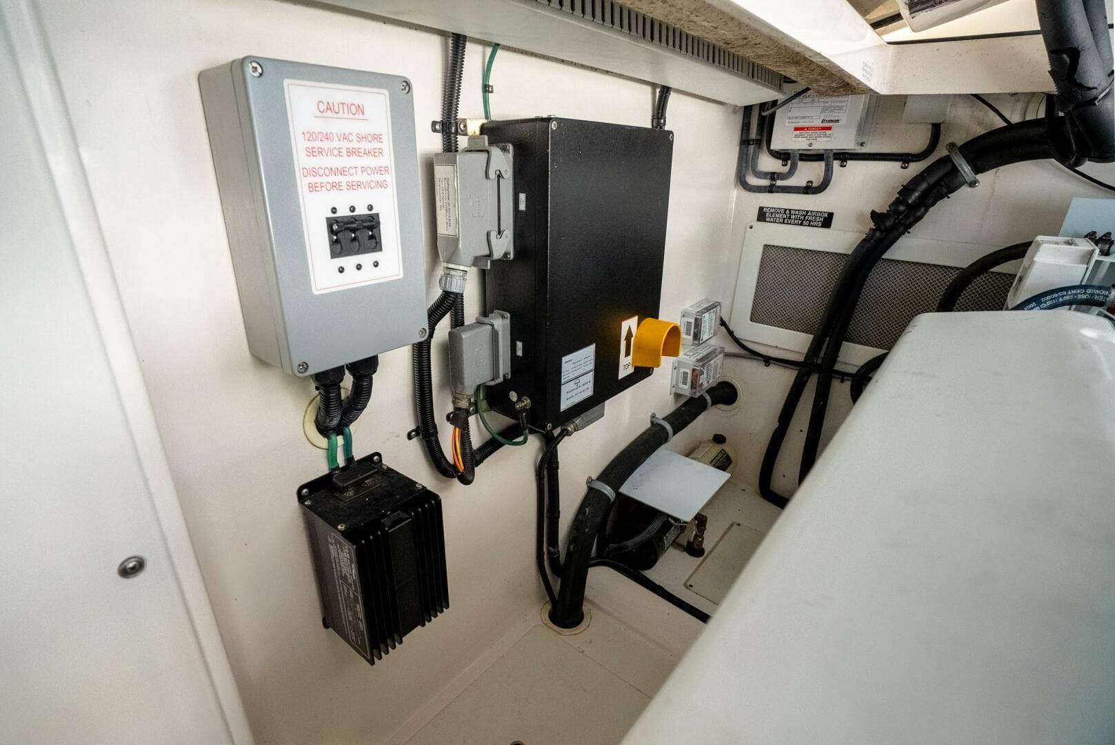 2007 Cabo 40 Express