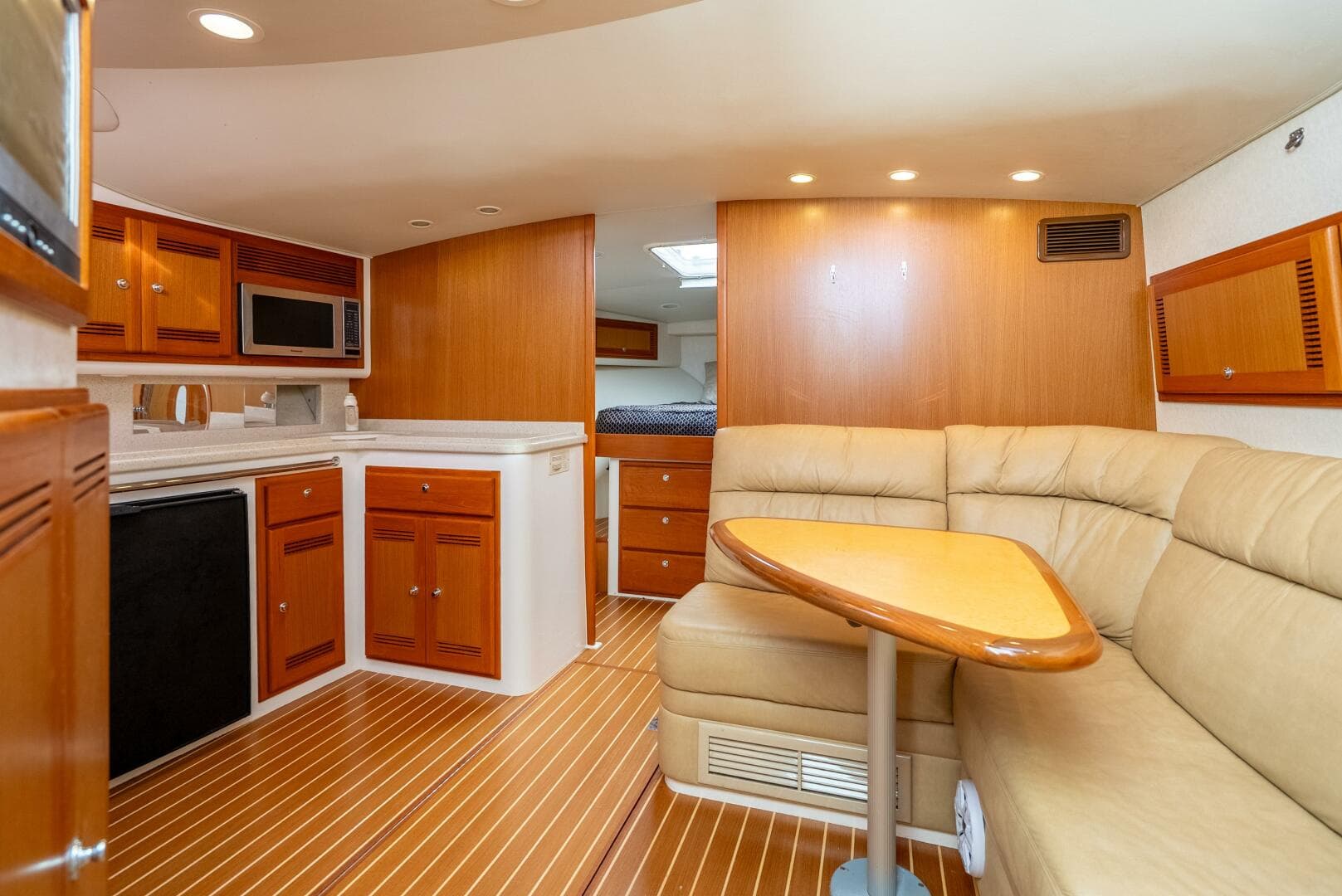 2007 Cabo 40 Express