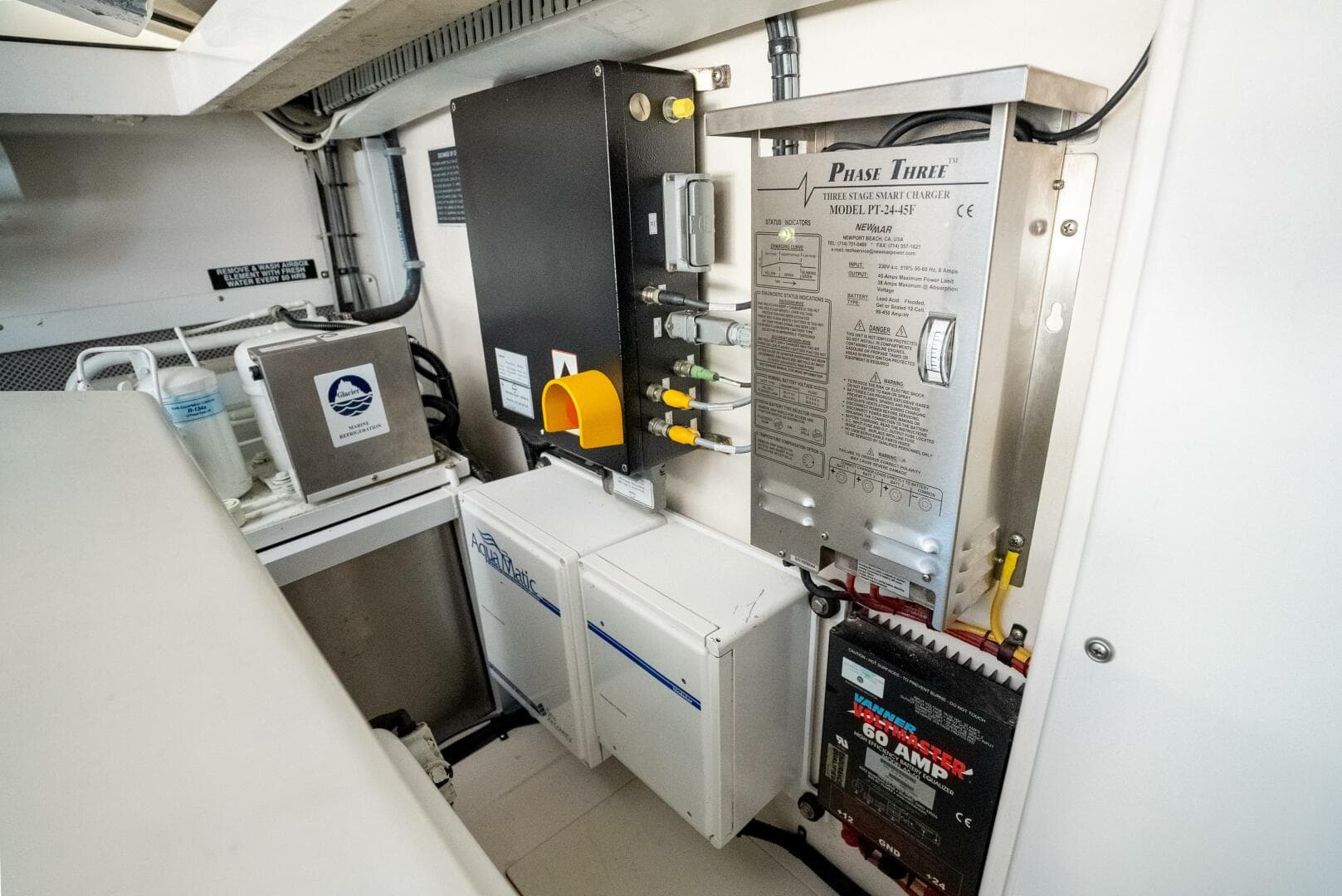 2007 Cabo 40 Express