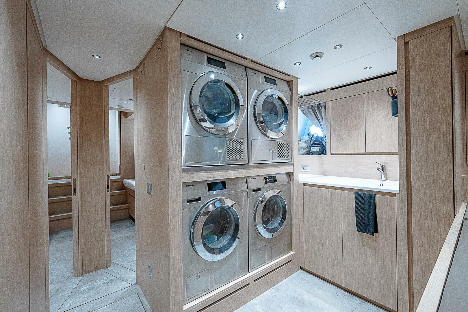 2023 Sanlorenzo SD118