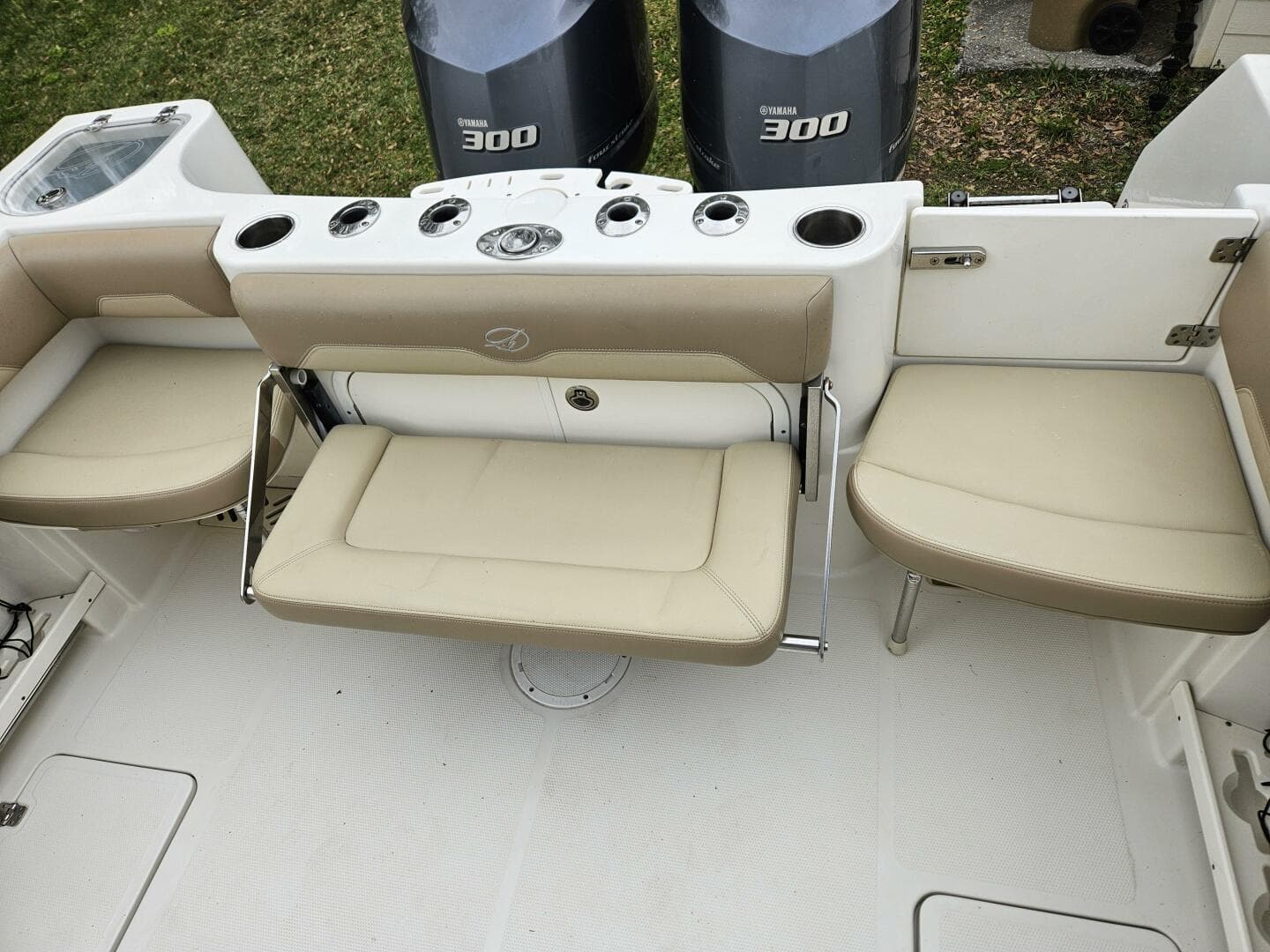 2017 Sailfish 290 CC