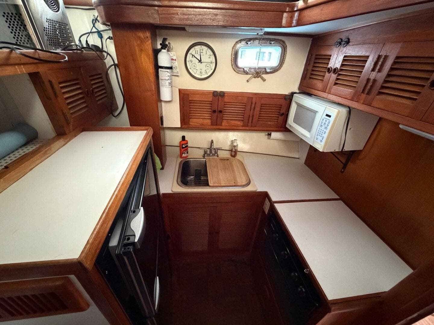 1984 Golden Star Trawler