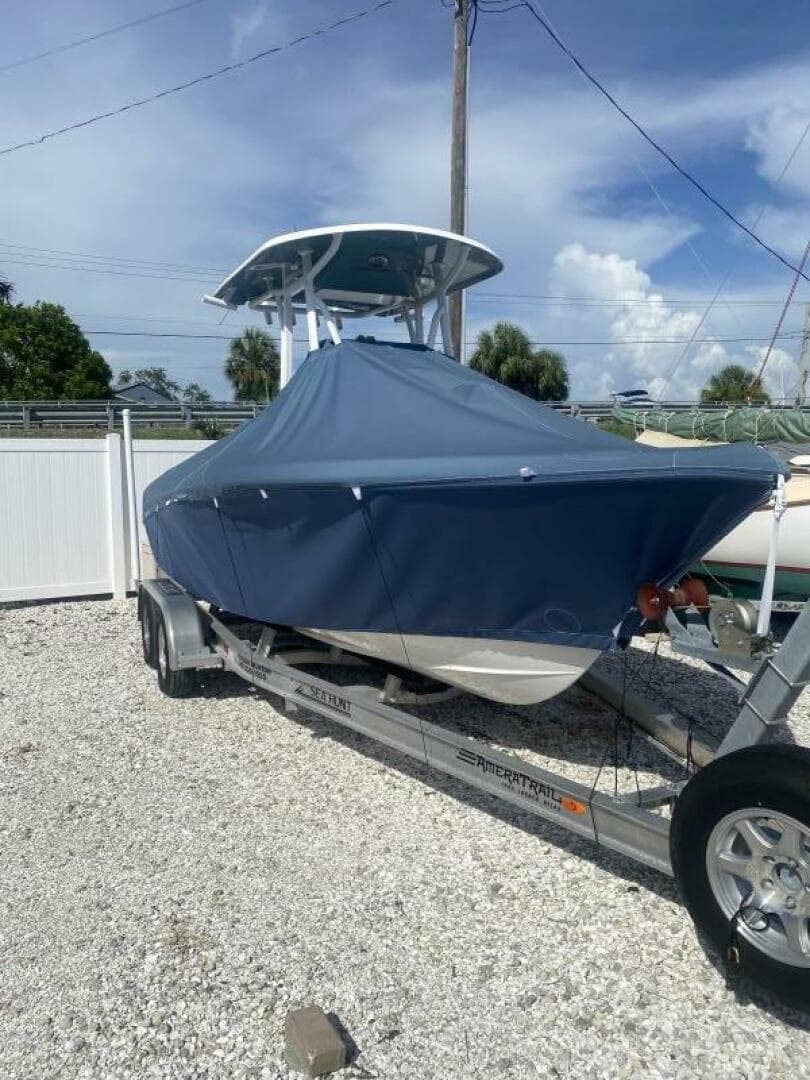 2021 Sea Hunt Ultra 219