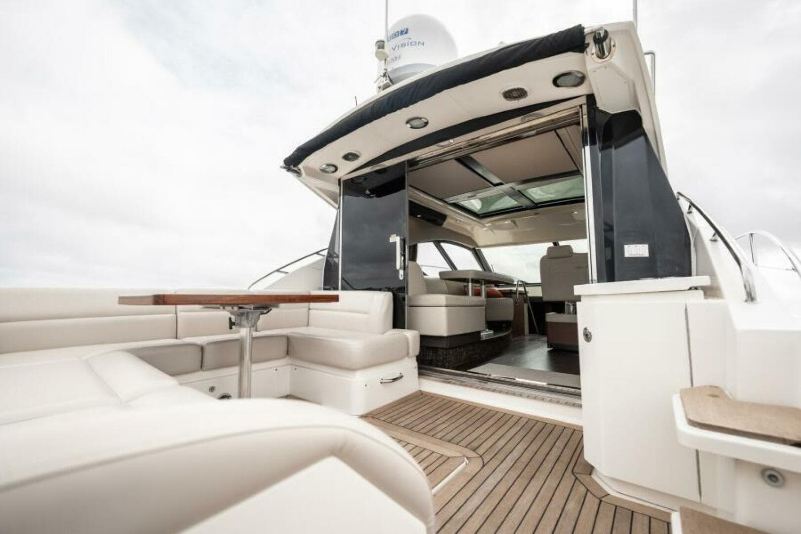 2015 Sea Ray 510 Sundancer