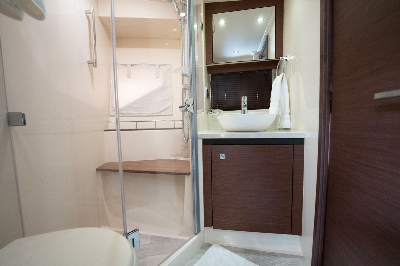 2015 Sea Ray 510 Sundancer