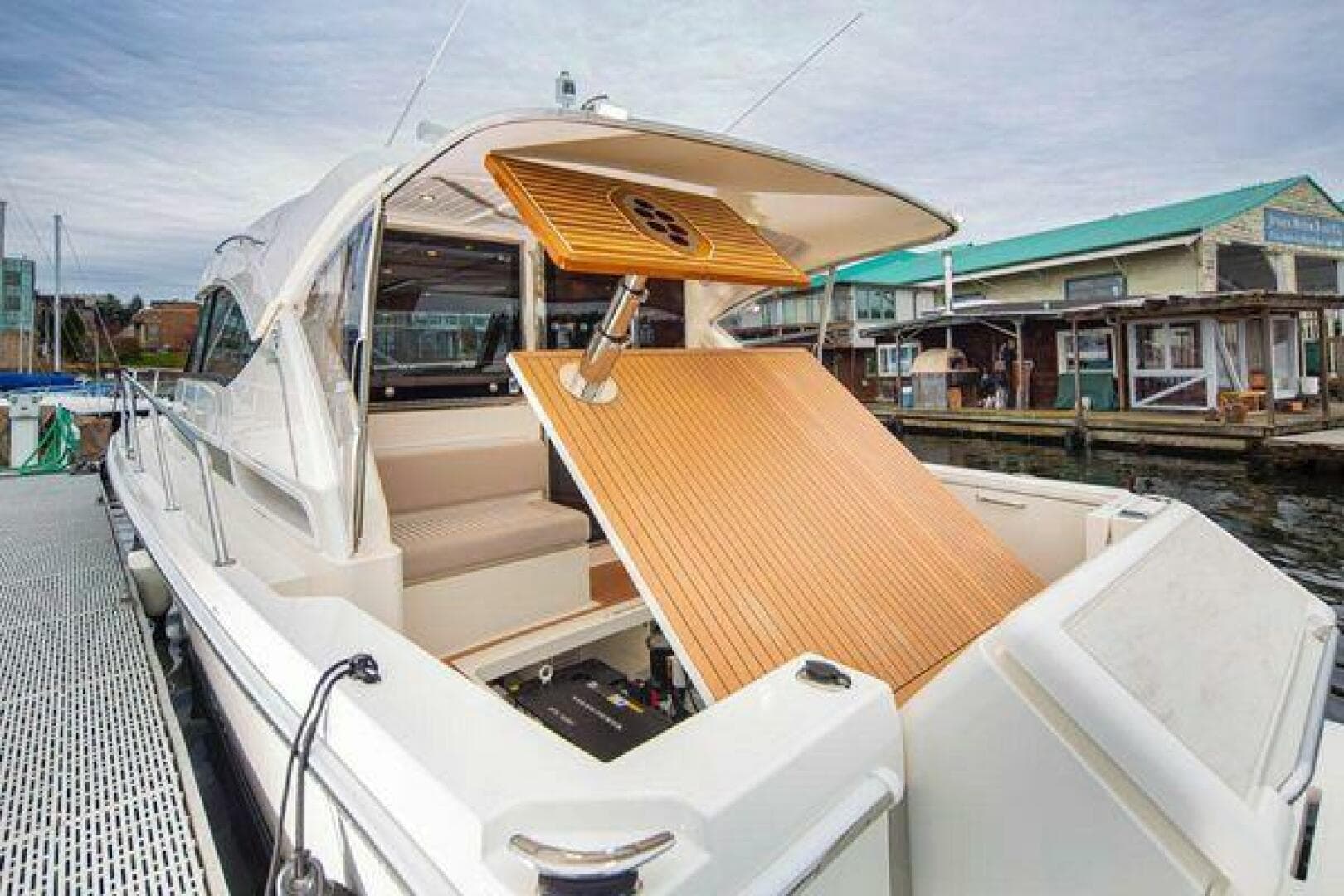 2019 Riviera 395 SUV