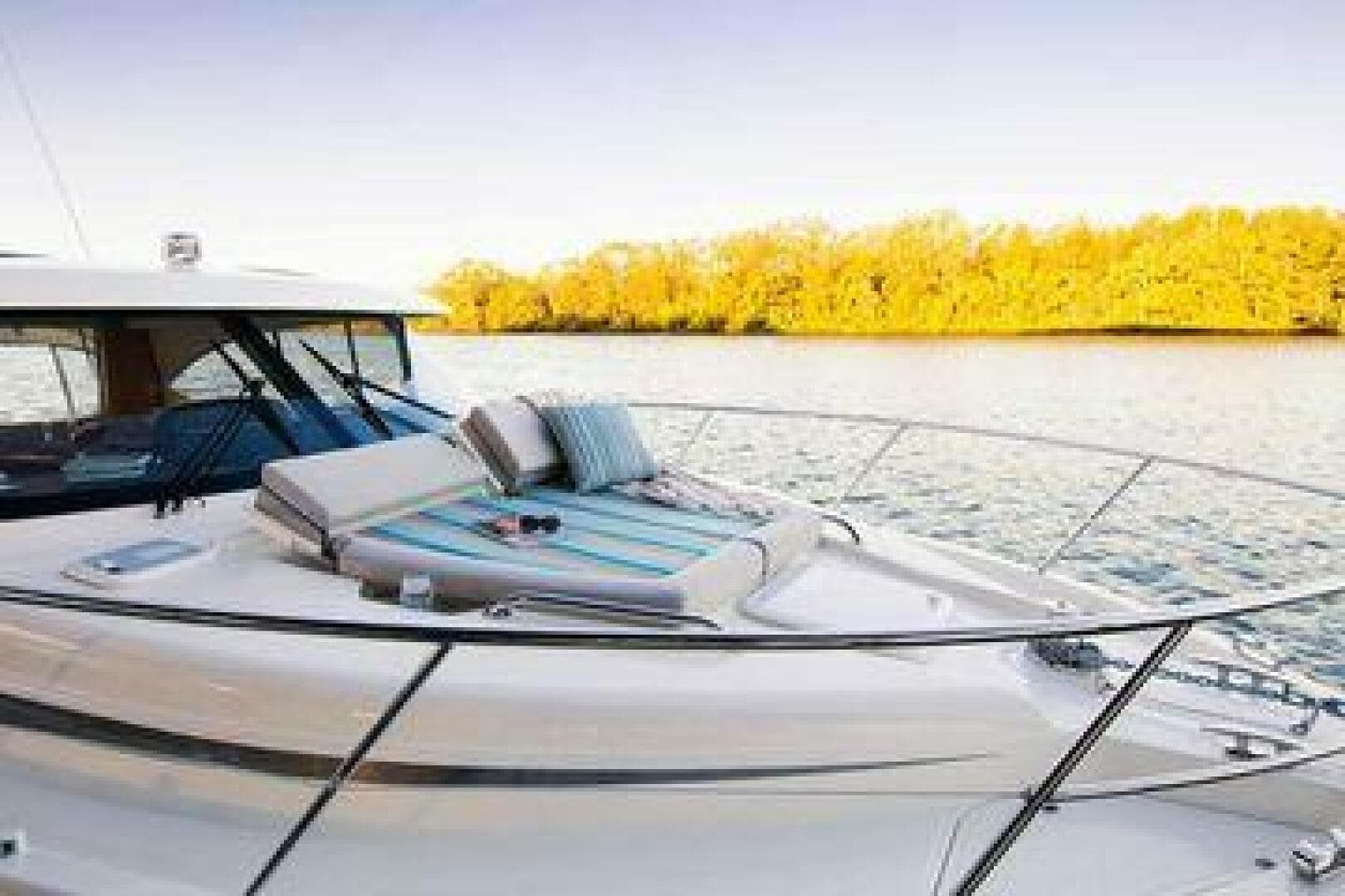 2019 Riviera 395 SUV