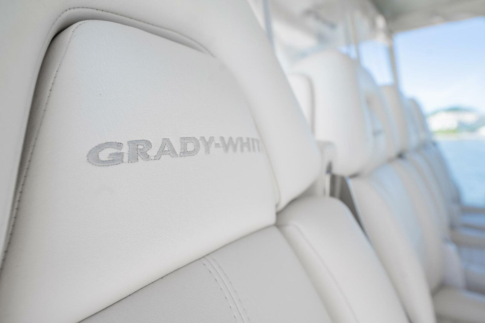 2021 Grady-White Canyon 456